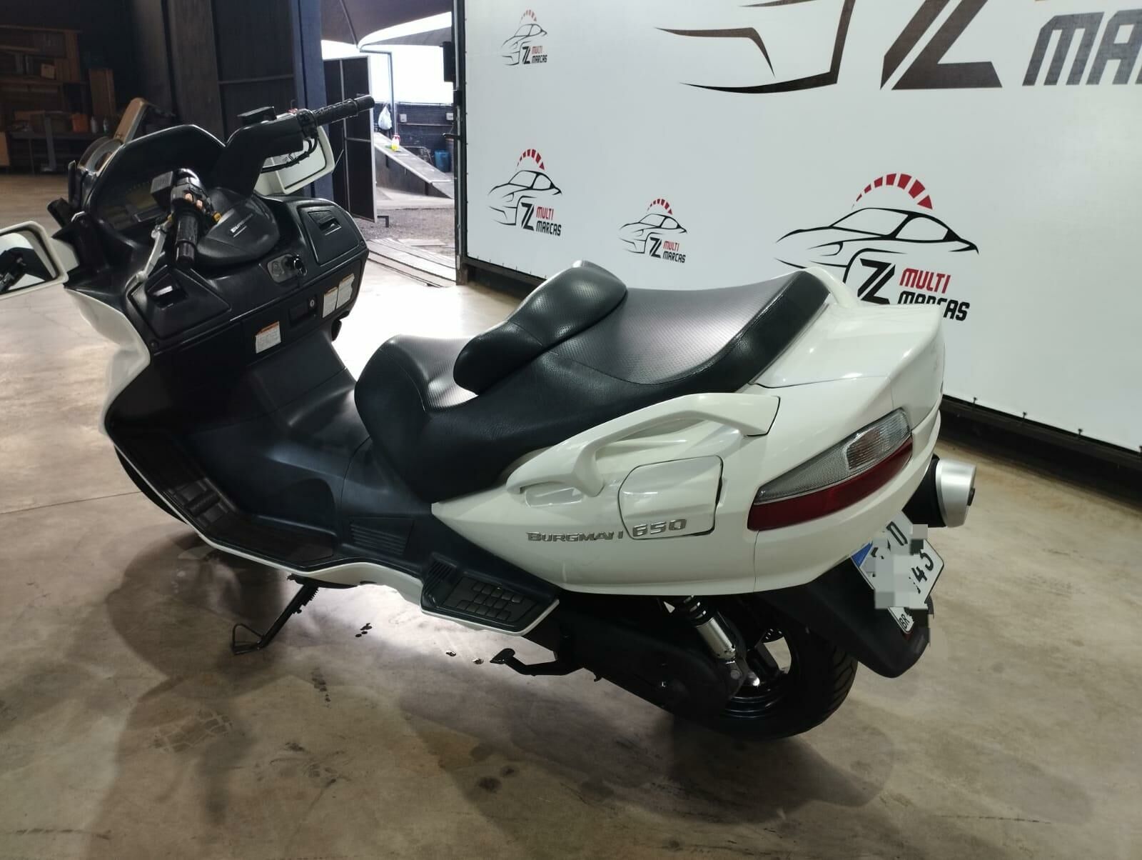 Imagem do veículo  BURGMAN 650